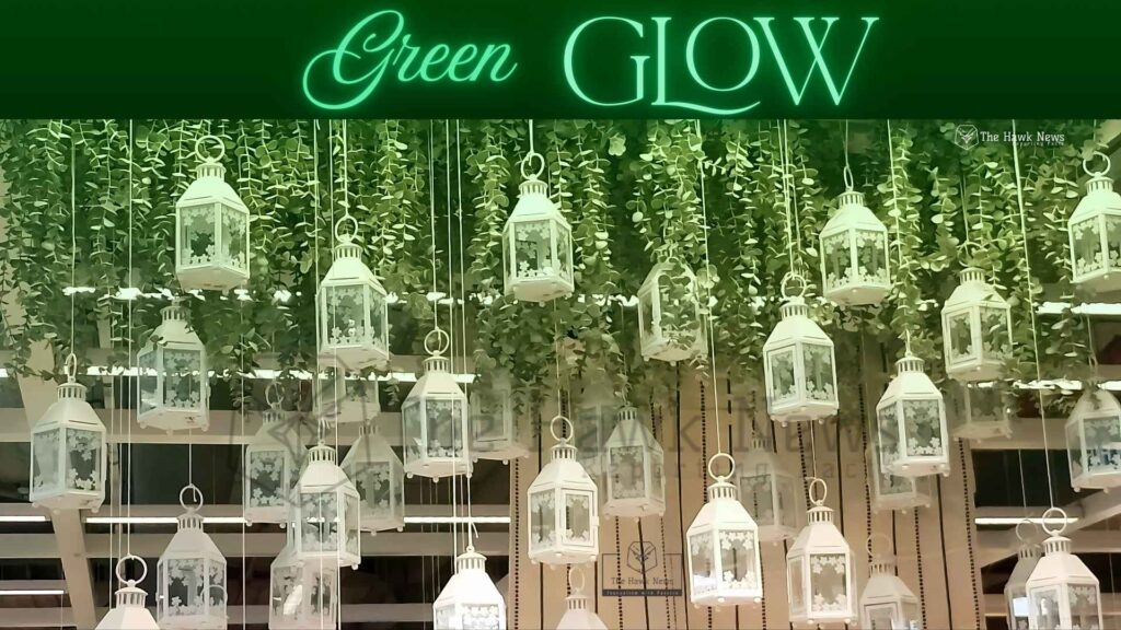 Blending Plants with Lantern Lighting